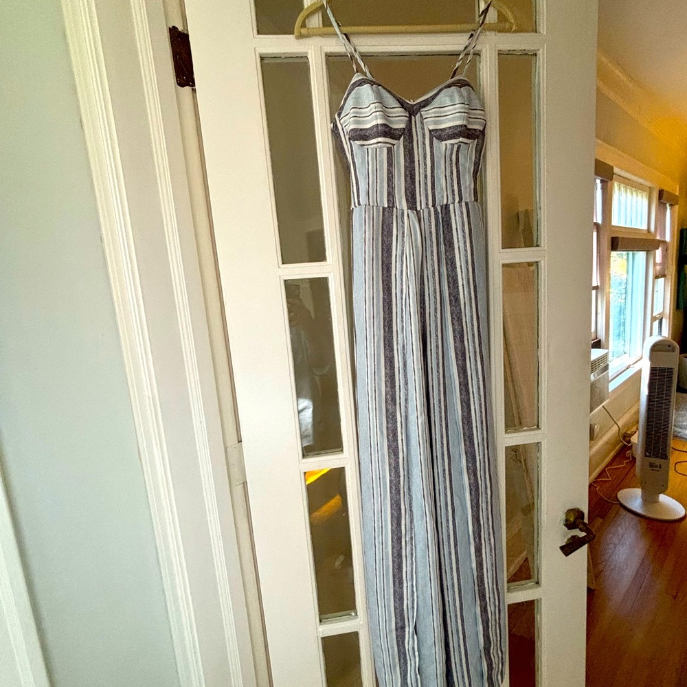 Xhilaration summer vacation jumpsuit. Size XS.